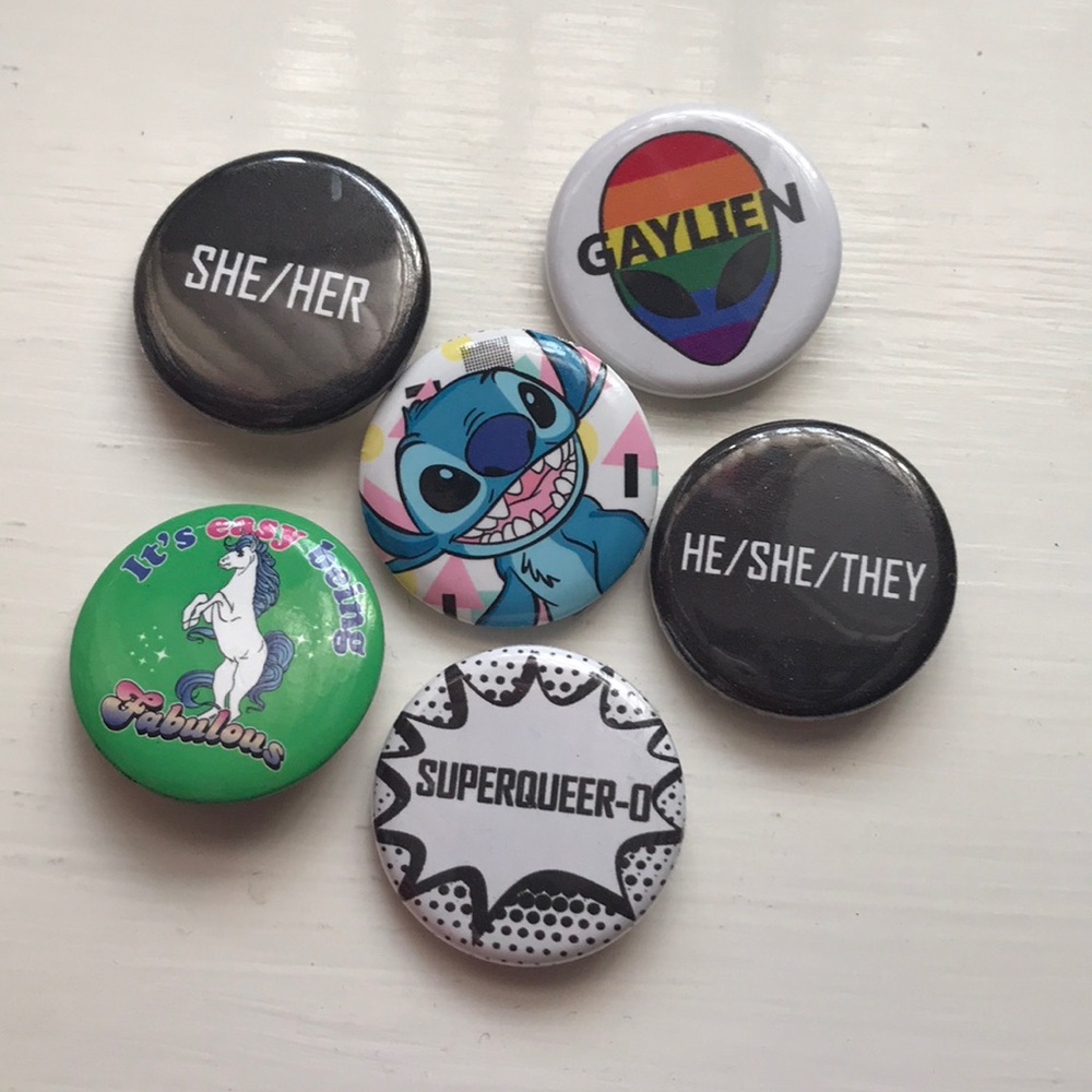 ✨DONATED✨Pride Buttons🌈